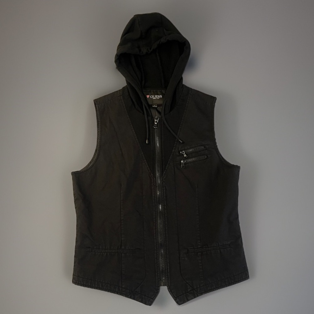 [L] GUESS Hooded Vest || BLACK